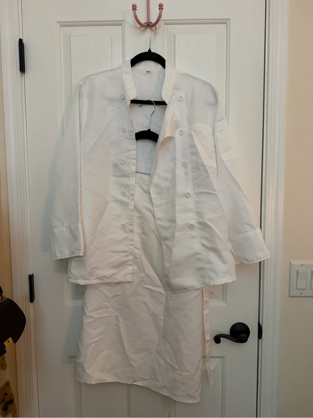Halloween Costume : Chef 🧑‍🍳 (jacket, apron, and hat included)